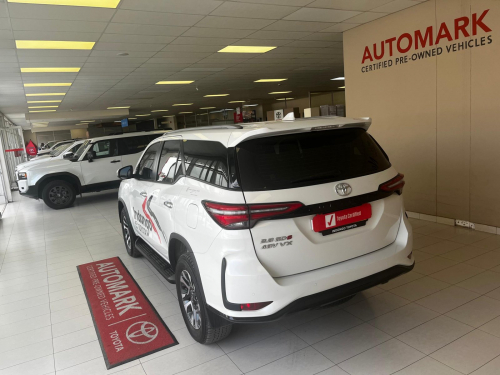 Toyota Fortuner 2.8 GD6 VX MH6V 48V AT in Namibia