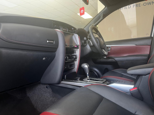 Toyota Fortuner 2.8 GD6 VX MH6V 48V AT in Namibia