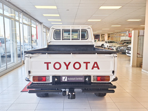 Toyota Land Cruiser 79 4.5D S/CAB 4X4 MT in Namibia