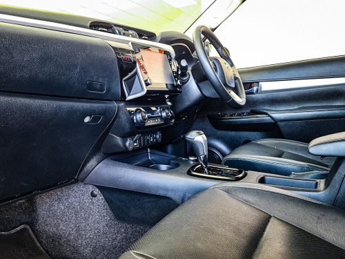 Toyota Hilux Raider 2.8 48V MH AT in Namibia