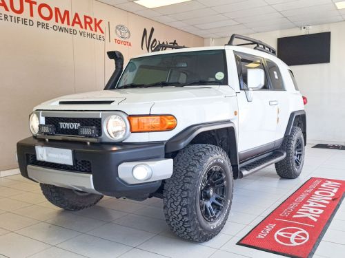 Pre-owned Toyota FJ Cruiser 4.0 V6 Petrol AT 4x4 for sale in 