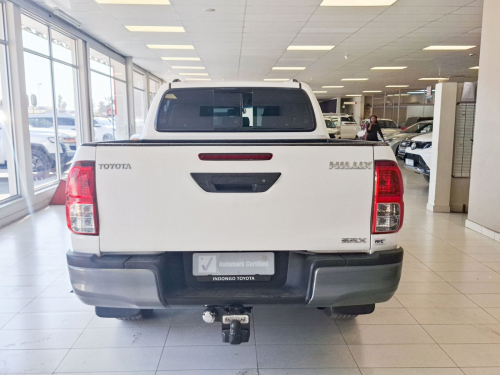 Toyota Hilux 2.4 GD6 SRX RB MT 2x4 in Namibia
