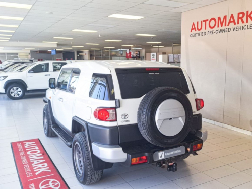 Toyota FJ Cruiser 4.0 V6 4x4 AT in Namibia