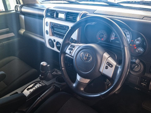 Toyota FJ Cruiser 4.0 V6 4x4 AT in Namibia