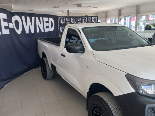 Nissan NAVARA S/C LE 4X4 in Namibia
