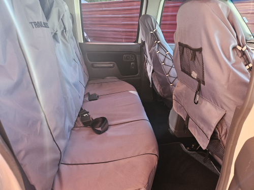 Nissan NP300 2.5 TDI 4x4 in Namibia
