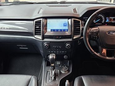 Ford Everest Bi-Turbo LTD in Namibia