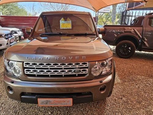 Land Rover Discovery 4 HSE in Namibia