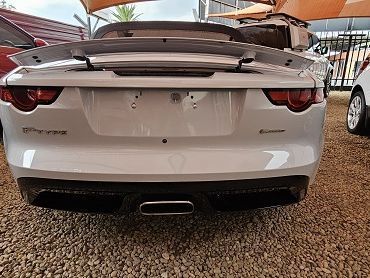 Jaguar F-Type R-dynamic in Namibia