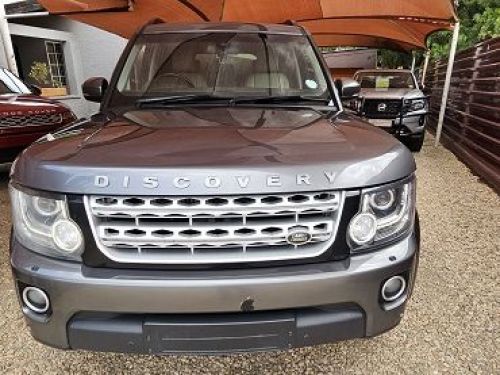 Land Rover Discovery 4 HSE in Namibia