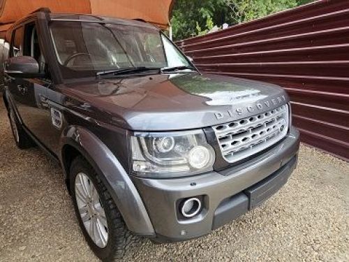 Land Rover Discovery 4 HSE in Namibia