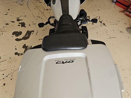 Harley-Davidson Road Glide 117 CVO in Namibia