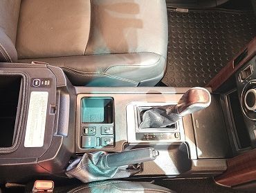 Toyota Prado 3.0 VX 7 Seater in Namibia