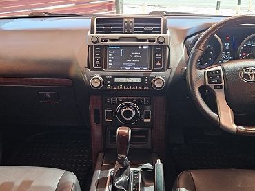 Toyota Prado 3.0 VX 7 Seater in Namibia