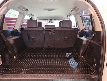 Toyota Prado 3.0 VX 7 Seater in Namibia