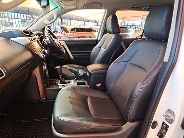 Toyota Prado 3.0 VX 7 Seater in Namibia