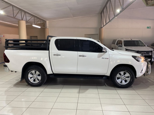 Toyota Hilux 2.8 D/C A/T 4x4 in Namibia