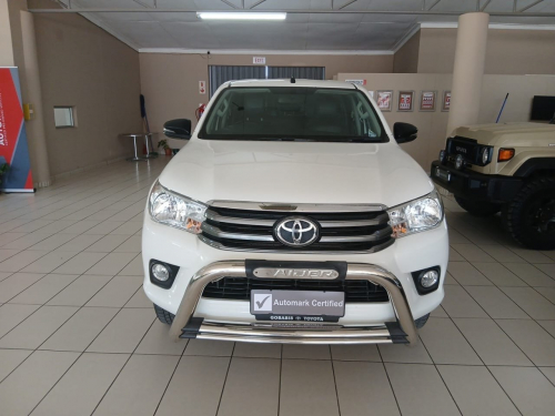 Toyota Hilux 2.4 D/C SRX RB MT in Namibia