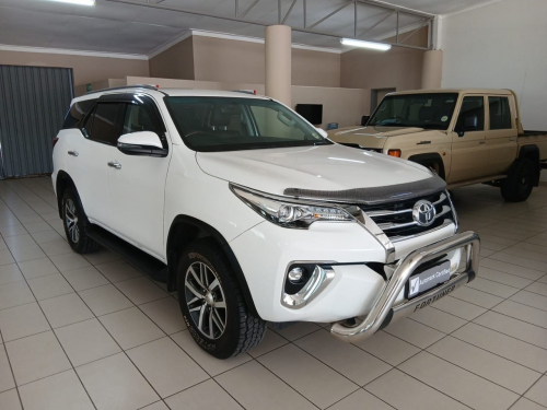 Pre-owned Toyota Fortuner 2.8 4x4 MT for sale in 