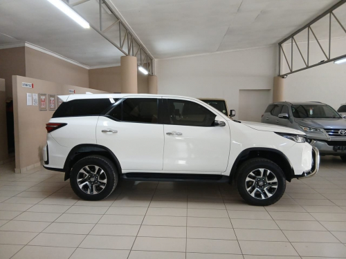 Toyota Fortuner 2.8 4x4 AT in Namibia