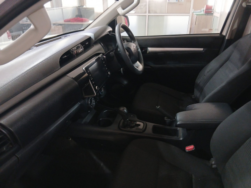 Toyota Hilux 2.4 S/C 4x4 AT Raider in Namibia