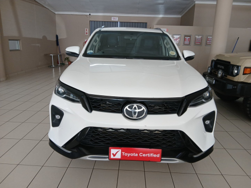 Toyota Fortuner 2.4 4x4 AT in Namibia