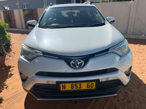 Toyota RAV4  2.0 GX in Namibia