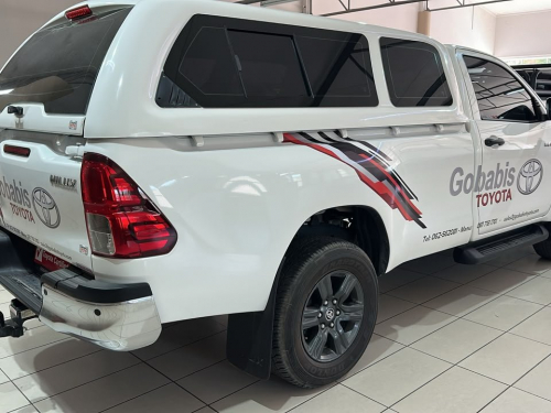 Toyota Hilux 2.4 Raider GD6 S/C M/T in Namibia