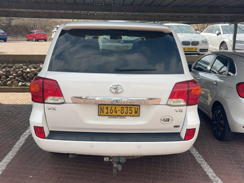 Toyota Land Cruiser 200 4.5 V8 in Namibia