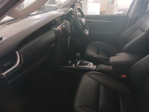 Toyota Fortuner 2.4 4x4 AT in Namibia