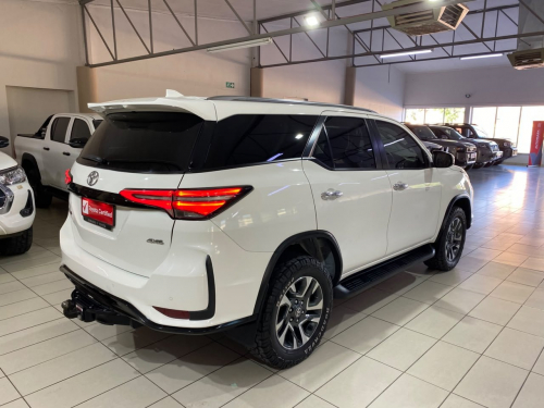 Toyota Fortuner 2.4 A/T 4x4 in Namibia