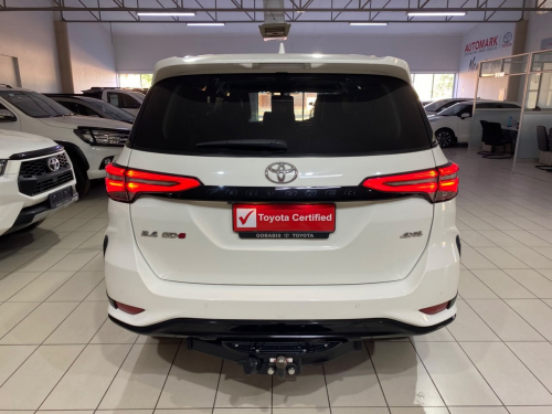 Toyota Fortuner 2.4 A/T 4x4 in Namibia