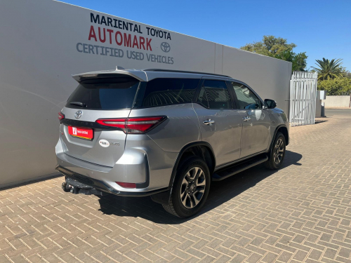 Toyota FORTUNER 2.4 4X4 AT in Namibia