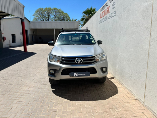 Toyota Hilux SC 2.4GD6 4x4 SRX MT in Namibia