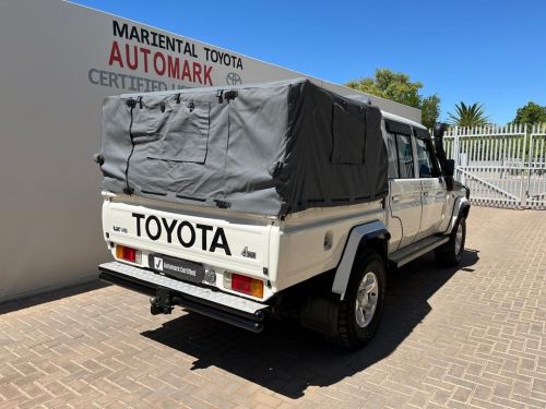 Toyota Land Cruiser DC 4.5 V8 Diesel in Namibia
