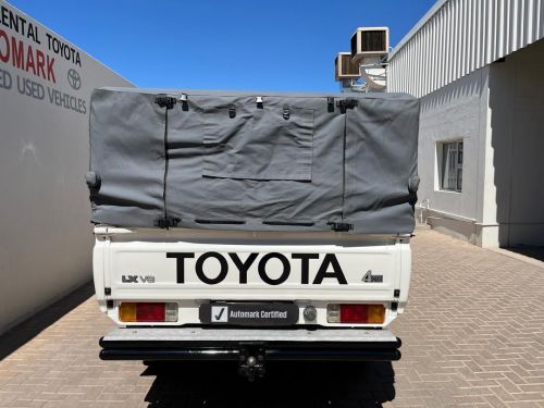 Toyota Land Cruiser DC 4.5 V8 Diesel in Namibia