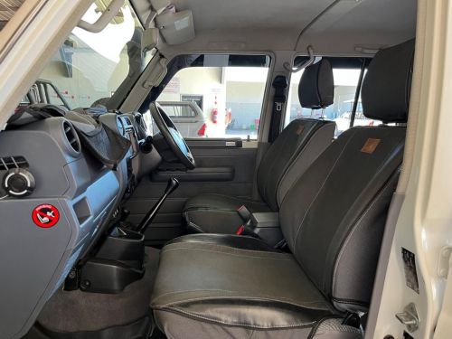 Toyota Land Cruiser DC 4.5 V8 Diesel in Namibia