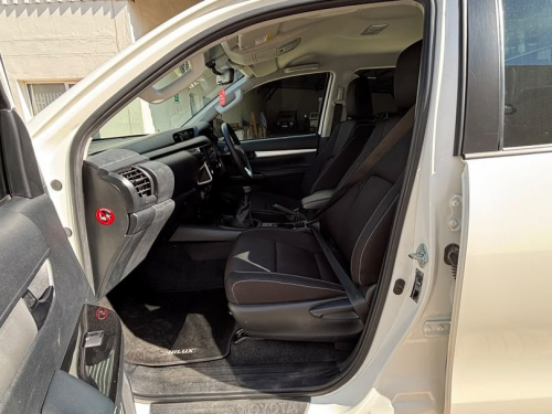 Toyota Toyota Hilux Double Cab 2.4GD6 RB RAI MT in Namibia