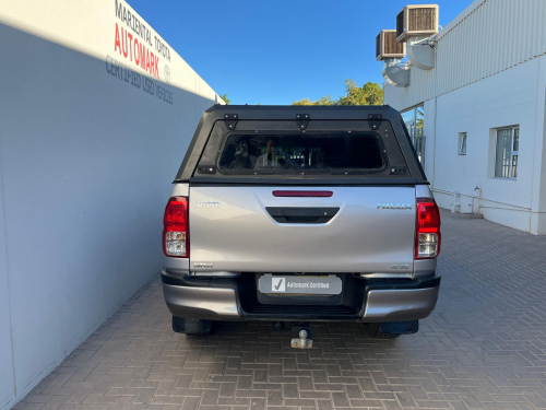 Toyota Toyota Hilux 2.4 4x4 SRX DC MT in Namibia