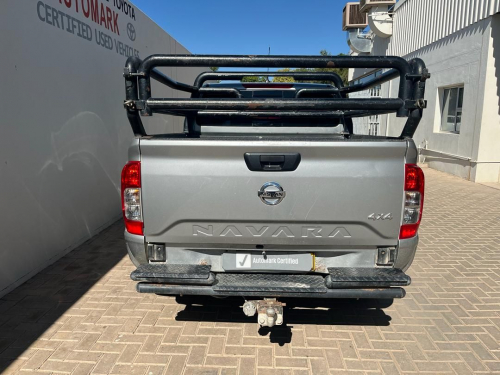 Nissan Navara 2.5 4x4 MT in Namibia
