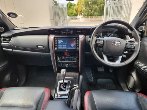 Toyota Fortuner 2.8GD6 VX 4x4 AT 48V in Namibia