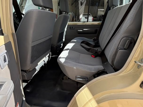 Toyota Land Cruiser Pickup LC79 4.0 Petrol D/C in Namibia