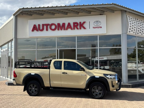 Toyota Hilux Extra Cab 2.4 GD6 RB RAI 6MT in Namibia
