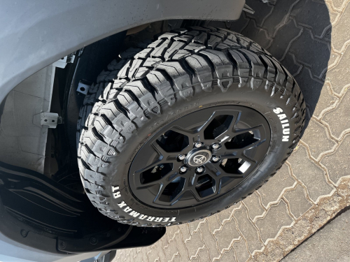 Toyota Hilux DC 2.8GD6 Legend 4x2 AT in Namibia