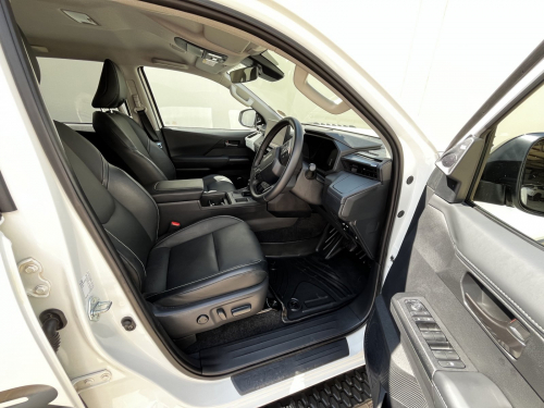 Toyota Hilux DC 2.8GD6 Legend 4x2 AT in Namibia