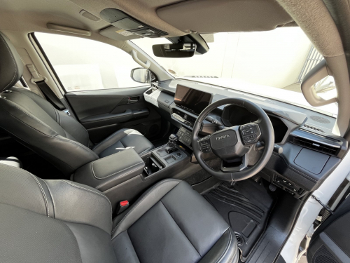 Toyota Hilux DC 2.8GD6 Legend 4x2 AT in Namibia