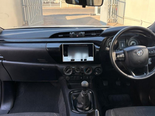 Toyota Hilux Extra Cab 2.8 GD6 4x4 Raider MT in Namibia