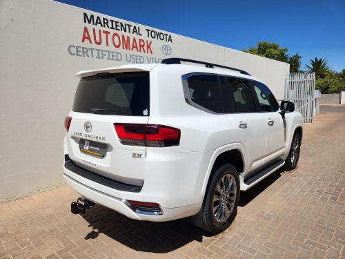 Toyota LC300 3.5 V6 Petrol ZX in Namibia