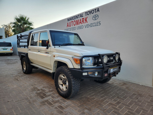 Used Toyota Land Cruiser DC 4.0 V6 Petrol for sale in Mariental