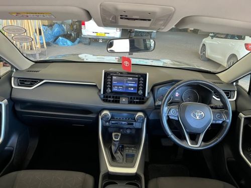 Toyota RAV4 2.0 GX CVT 2WD in Namibia